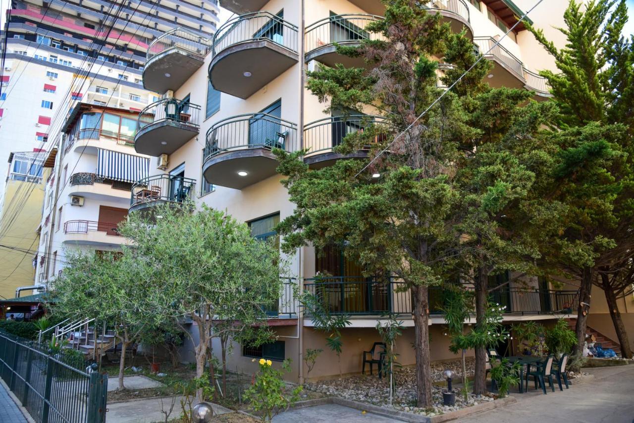 Koa Hotel Durrës Exterior foto