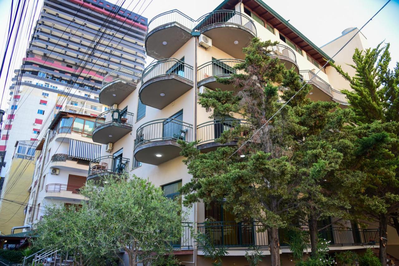 Koa Hotel Durrës Exterior foto